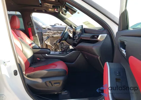 2024 Toyota Highlander Xse from USA, damaged, VIN 5TDKDRAH8RS534539